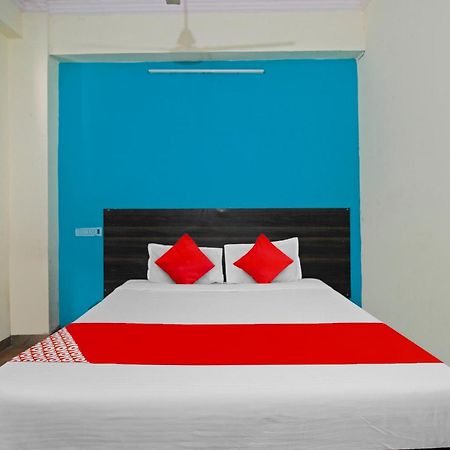 Pop 81014 Abhi Square Hotel Warangal Ngoại thất bức ảnh